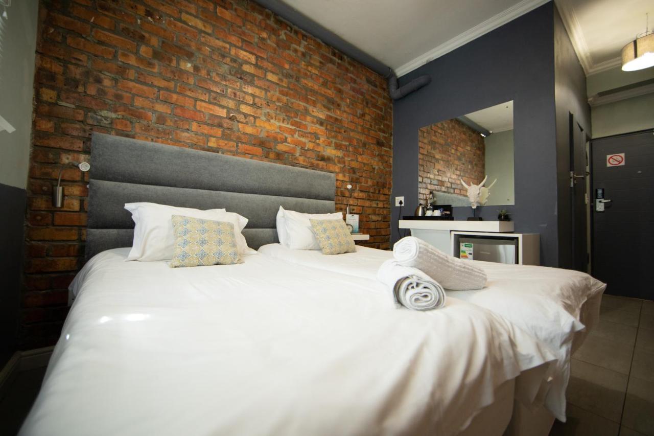 The Rhino Hotel & Apartments Cape Town Exterior photo