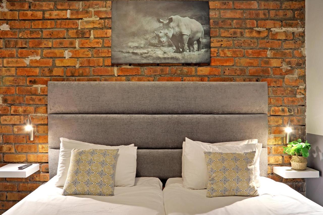The Rhino Hotel & Apartments Cape Town Exterior photo