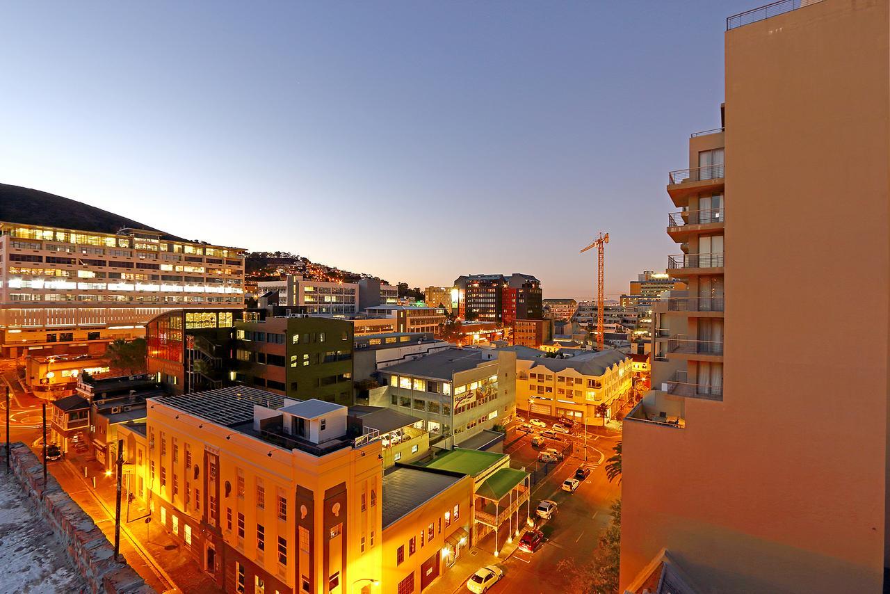 The Rhino Hotel & Apartments Cape Town Exterior photo